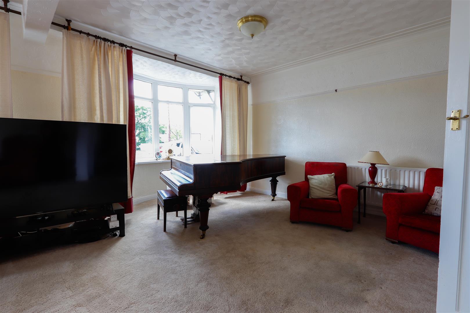 Colcot Road, Barry Knights Estate Agents